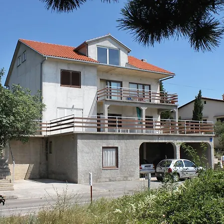Klenovica 5581a Apartman Novi Vinodolski